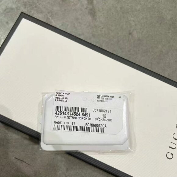 NIB Authentic GUCCI Ring With Stud And Crystals In Grey, Yellow - Picture 8 of 8